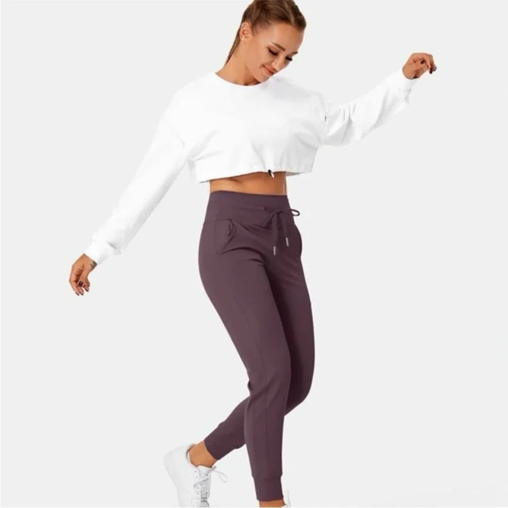 Halara Cloudful Air Fabric High Waisted Side Pocket Joggers potent purple - Picture 2 of 13